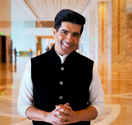 https://www.jioworldcentre.comManish-Malhotra.png